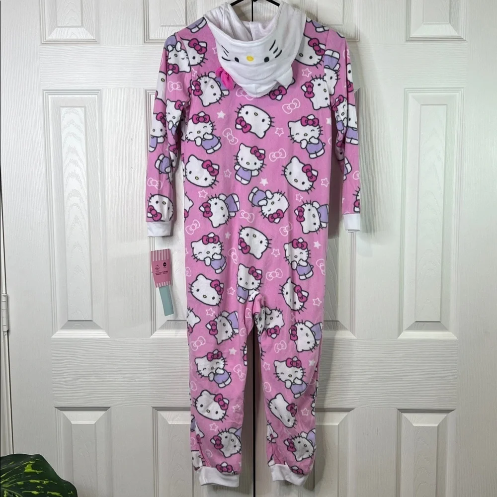 Sanrio Hello Kitty Pink and White Hooded Onesie Size M (7/8)